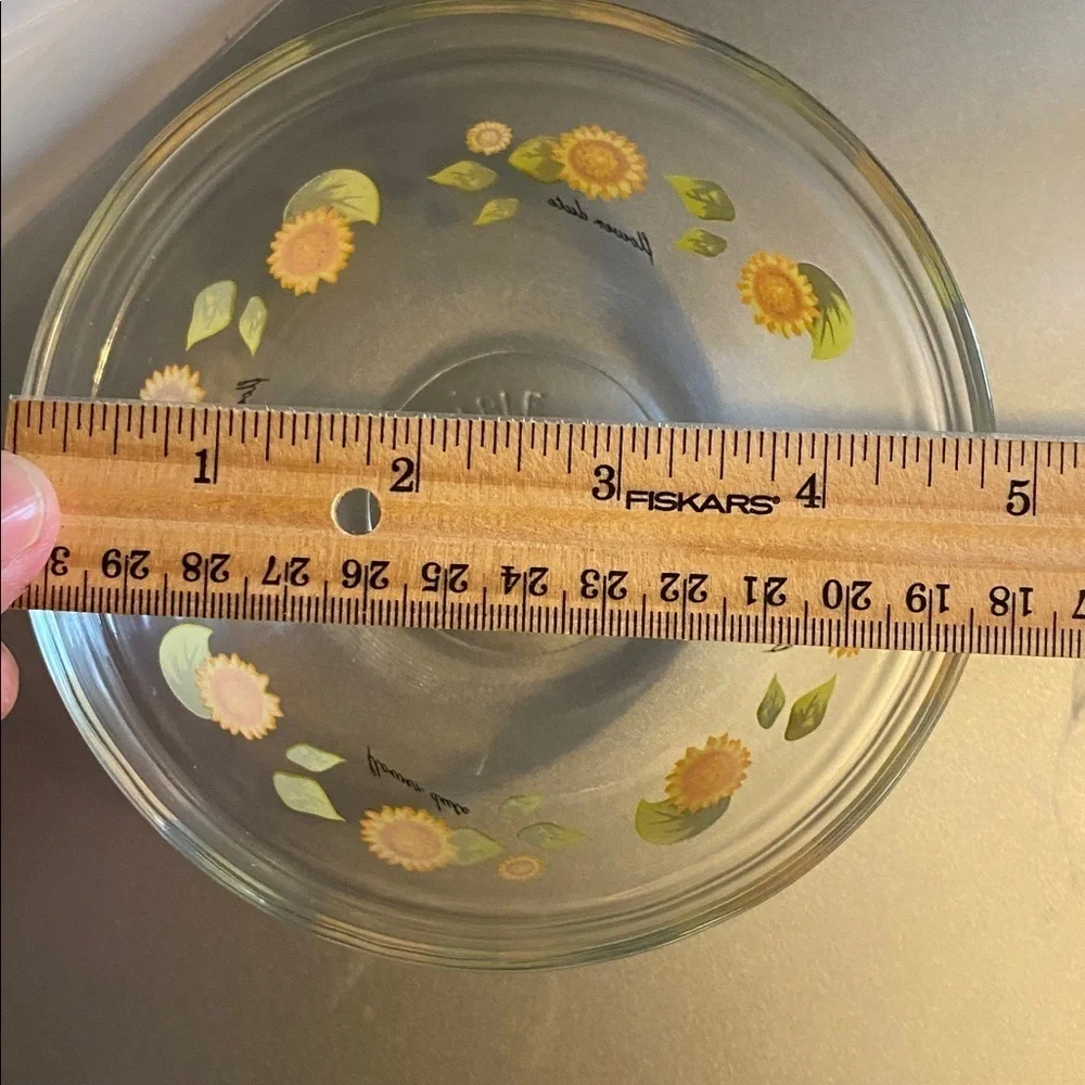 Five Imperial Glass Flower Dute Sunflower Themed Nesting Bowls
